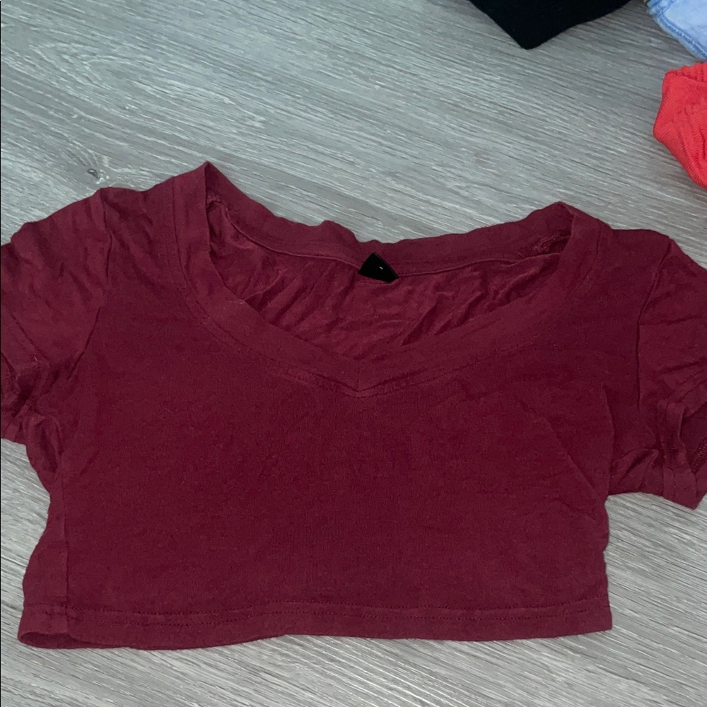 SHEIN Burgundy V-Neck Crop Top